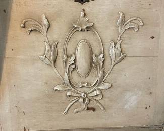 R145 - $125. Display Bookcase / Vanity. In good condition. We do have the keys!
