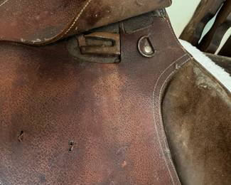 R76 - $75. Vintage Spring Tree Saddle #1551. (Probably just for display.)