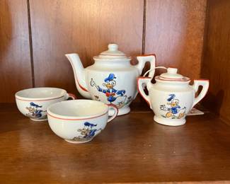 R2 - $45. Donald Duck Childs Tea Set. Made in Occupied Japan.