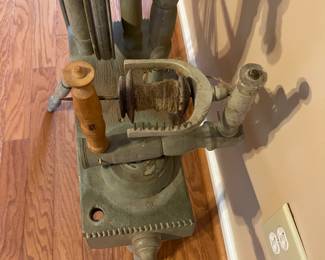 R125 - $100. Small Blue Spinning Wheel. Includes what is photographed.