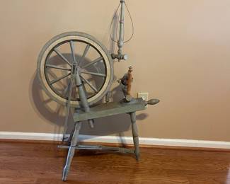 R125 - $100. Small Blue Spinning Wheel. Includes what is photographed.