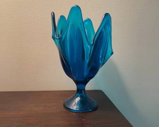 R121 - $18. Handkerchief Vase.