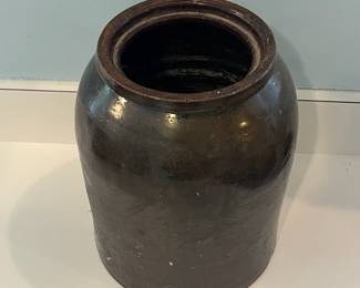 R60a -$40 Crock no Lid.