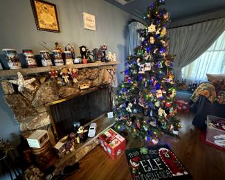 Christmas Tree, ornaments