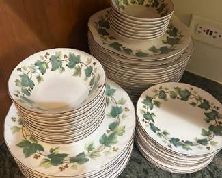 Ivy dish set