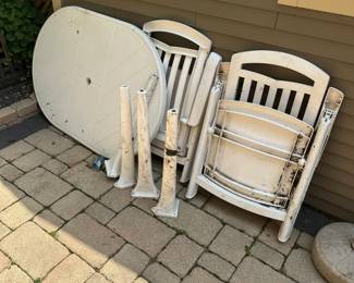 Just needs a good spraying down! Includes hardware.