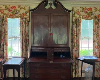 FABULOUS 18th NEW YORK SECRETARY