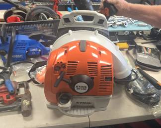Stihl backpack blower in amazing condition practically new 