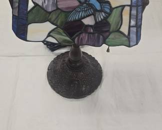 stained glass desk lamp with hummingbird 