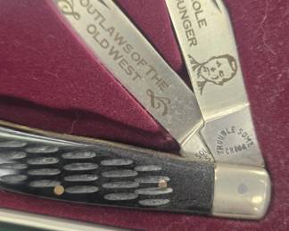 Commemorative pocketknives. 