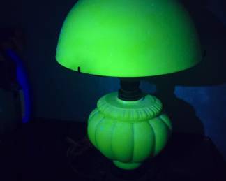 Uranium glass oil lamp 