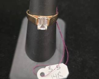 14k gold ring stone unsure 