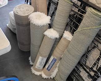 large Rugs (we have alot of rugs some Wool very nice ones, some large more modern, some small modern )