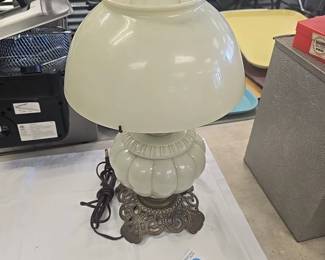 Uranium glass oil lamp 