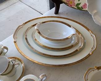 Noritake 111 pc set 
