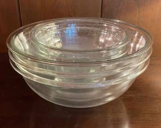 Pyrex Bowls