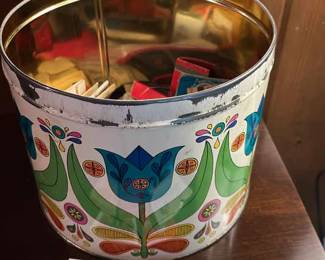 Vintage Bisquick Tin And Matchbooks