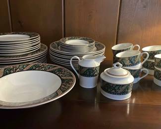Christopher Stuart Autumn Harmony Fine China