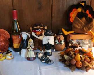 Thanksgiving Decor Lot