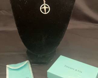 01 Vintage Sterling Silver Tiffany Co. Necklace And Pendant