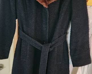 French Designer , Place De LA Mode coat with add- on mink collar.
Darling you know you want this coat :>