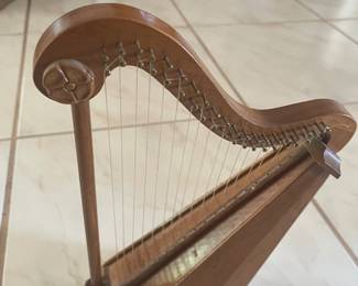 Harp music box