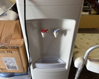 Water cooler - hot and cold