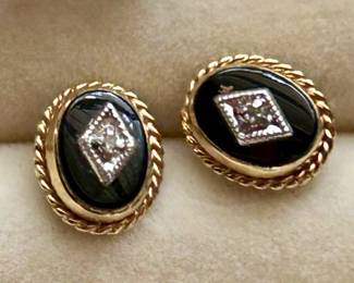gold & Onyx earrings