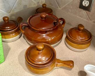 Bean pot set vintage