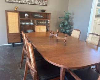 Dillingham 1960 Cabinet and matching Dining table with 6 Chairs