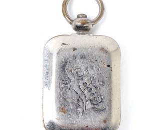 Lot 118 Lovely Victorian Seal Stamp Locket