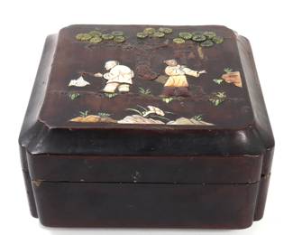 Lot 124 Beautiful Edo Box Japanese, MOP Inlayed