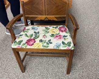 Vintage vanity bench