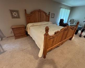 King sized bedroom set