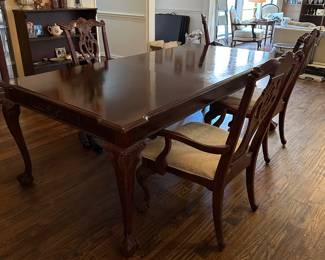 Stunning ball & claw dining room table and chairs.
