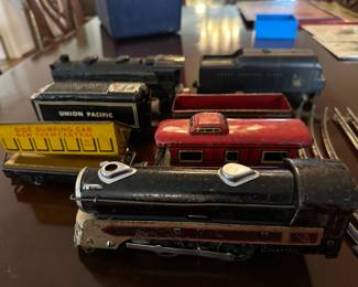 Antique Lionel Trains