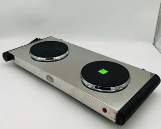 Wolfgang Puck Bistro Coll. Double Burner Stove / Hot Plate (Broken Knob on one side)
