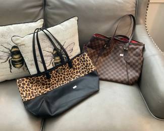 Louis Vuitton handbag owner says it is real ?