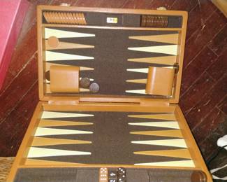 BACKGAMMON GAME