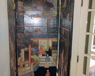 beautiful oriental room divider