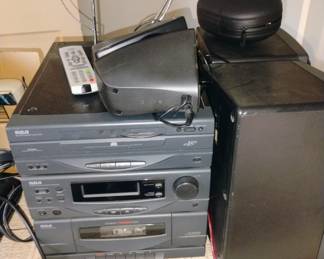 stereo system with speakers