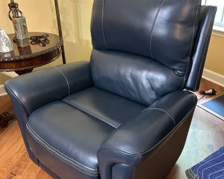Legget and Platt blue leather power recliner