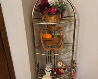 Comer shelf and home decor