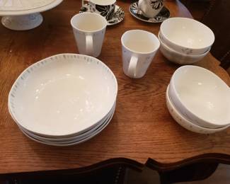 LENOX CHINA, OYSTER BAY PATTERN