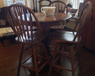 TALL CAFE PEDESTAL TABLE AND 4 TALL CHAIRS