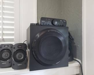 LOGITECH THEATRE SOUND SYSTEM