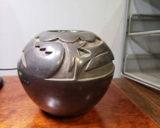 NATIVE AMERICAN POTTERY
