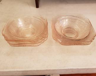 PINK DEPRESSION GLASS, SET OF BOWLS