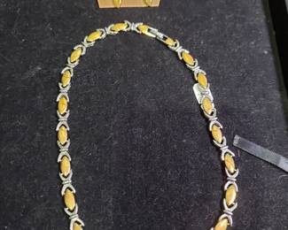 NECKLACE AND EARRING SET