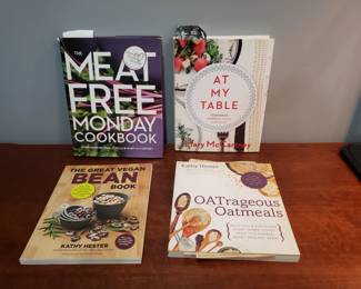 VEGETARIAN COOK BOOKS